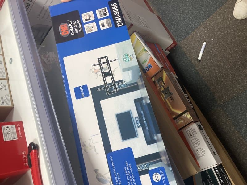 TV Wall Mount Bracket 32-80 Inch Fixed Mount VESA 700x500 thumbnail 3