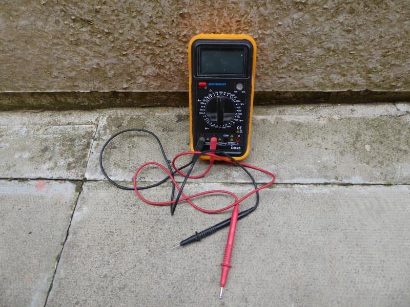 DM25 Digital Multimeter Yellow